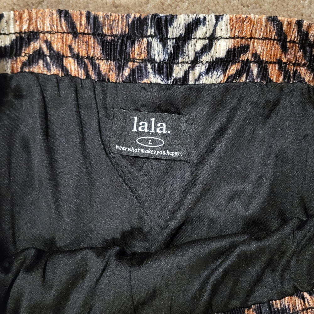 Tiger Plisse Long Sleeve Top With Bottoms Set - Picture 6 of 6